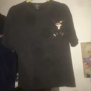 ✨Warner Bros Wile E. Coyote Embroidered Pocket T✨